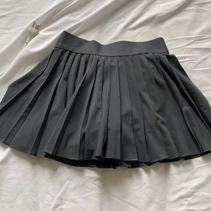 TNA tennis skirt (grey) XS